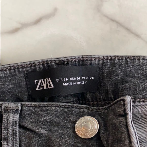 Zara High-Rise Distressed Skinny Jeans - Picture 3 of 5